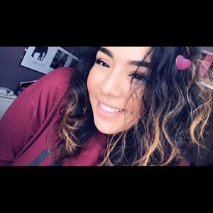 Meet your Posher, Alejandra